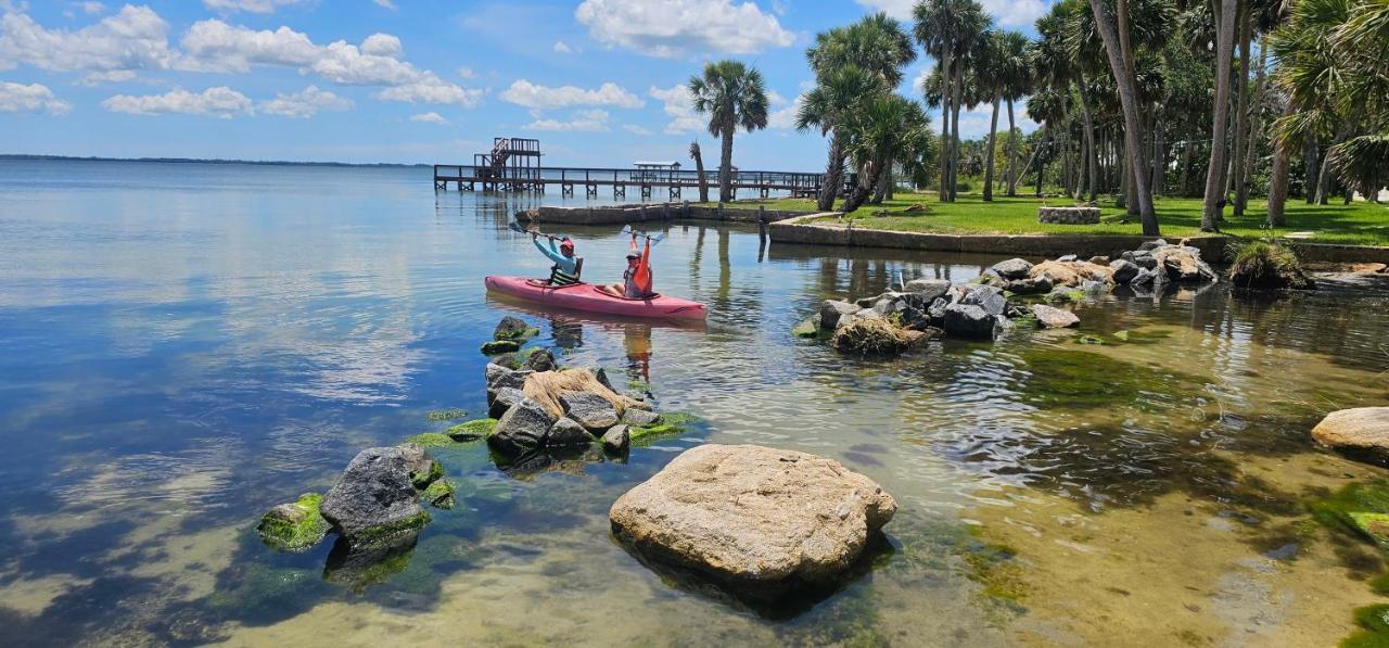 Nasa Waterfront Dolphin Suite Titusville Kültér fotó